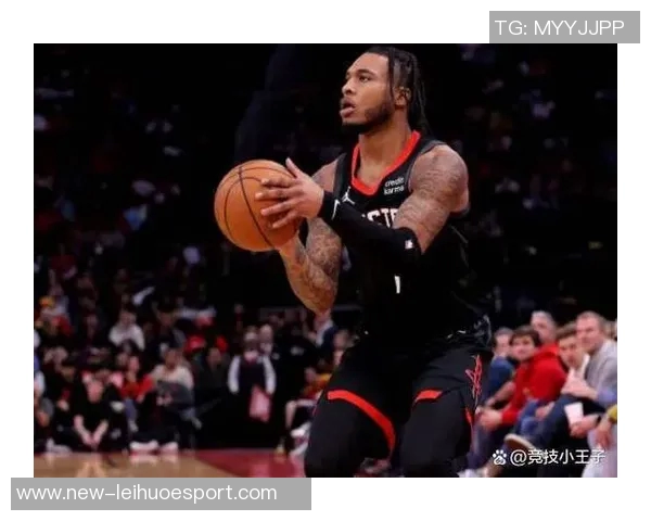 字母哥猛如虎仅用26分钟砍下37分14篮板5助攻展现统治力