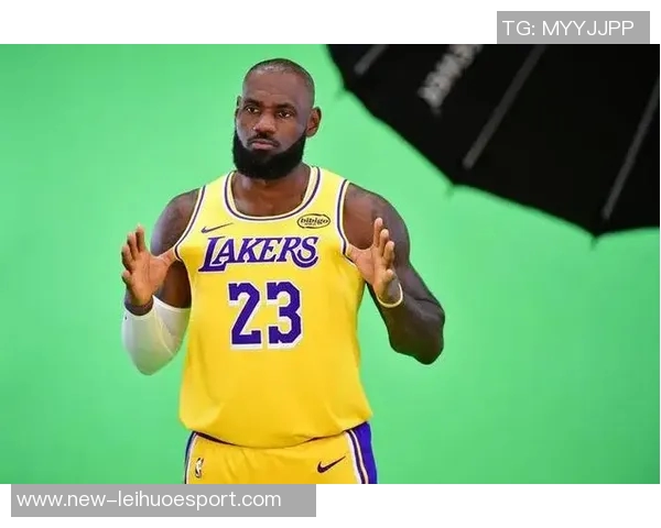 湖人自媒体惊叹41岁勒布朗重返赛场仍肩负防守重任