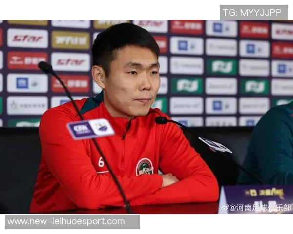 足协杯决赛前瞻拉米罗法比奥与拉莫斯王上源共同亮相发布会