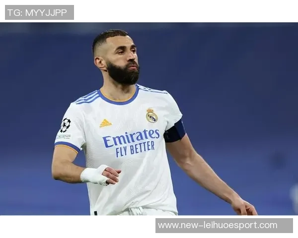 孙兴慜携快船定制球衣展现笑容梦幻联动引发球迷热议