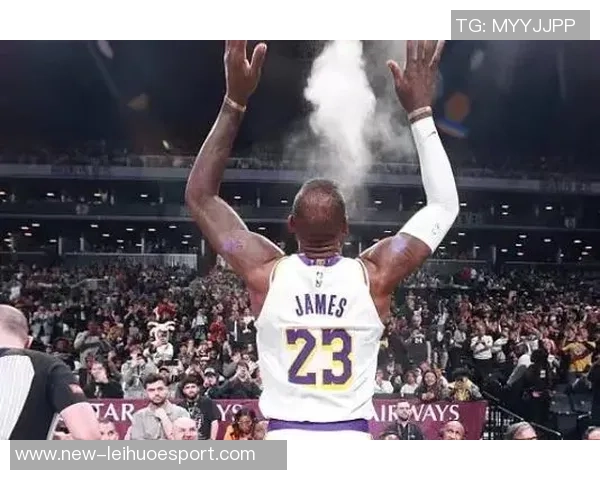 迈尔斯布里奇斯半场三分火力全开独揽20分5篮板助球队争胜