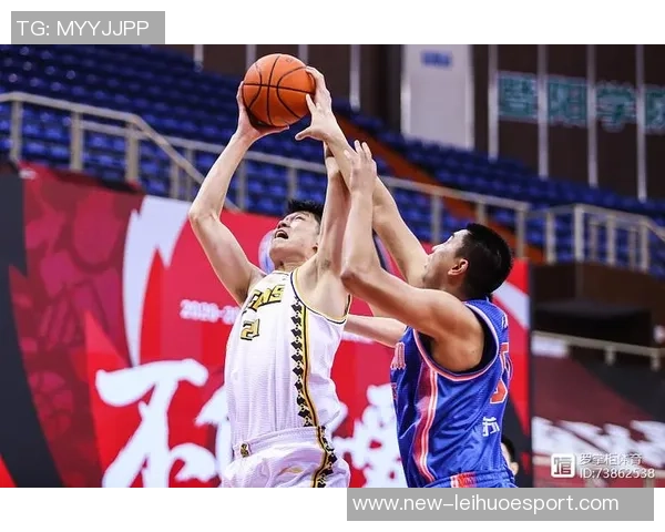 亨特谈比赛表现：提高出手次数保持侵略性同时注重组织进攻